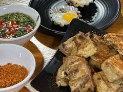 -乔岩保应烧烤店