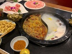 -重庆德庄火锅(体育中心店)