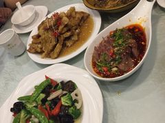 -黄家饺子东北特色菜馆(湖滨商业街店)