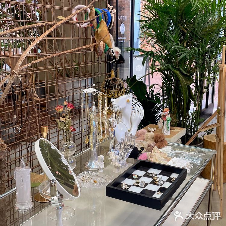 南昌699文创园下午茶|克莱因蓝➕热带雨林🏝
