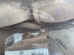 -Embry Form(上海久光中心店)