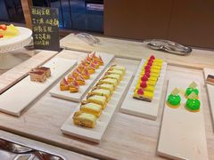 -万荟轩海鲜·粤式点心自助餐厅(蓝海风万怡酒店)