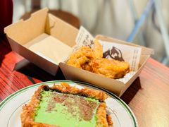 漏开心果的奶华-何里玉(北京路店)