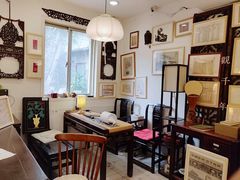 -邊城書店