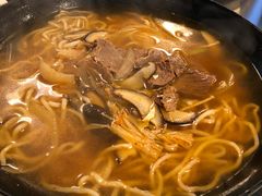 辣牛肉汤面-潮音餐厅