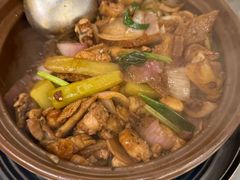-胡须佬鸡煲四季火锅店(石厦西村直营店)