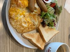 -必胜客(证大大拇指店)