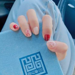 -涂tu指甲日式美甲美睫店