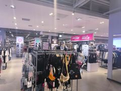 -唯品会(北京国瑞城店)