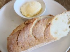 -ROAST coffee & eatery