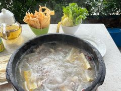 -墨脱石锅椰子鸡•海鲜糟粕醋(榆亚路店)