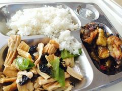 -浙江同济科技职业学院餐厅