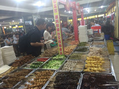 解放碑好吃街-好吃街美食城(八一广场店)