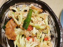 -关东小磨东北菜(上海长风大悦城店)
