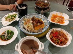 -梓檚中餐厅湖北菜小龙虾武昌鱼排骨藕汤(黄鹤楼店)