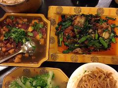 -华光驿站私房菜·黑金冠