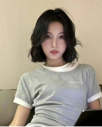 -V7 HAIR SALON
