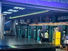 -极限PLAY运动娱乐新世界·团建派对潮玩休闲馆·室内蹦极高空游乐园