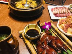 -老滇山寨•云南特色菜•地方菜•民族风情歌舞表演(金碧店)