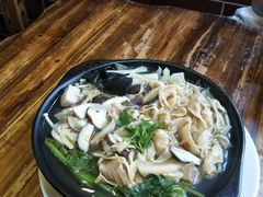 -万和春排骨砂锅米饭(湖北路店)