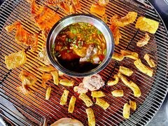 -小辣椒火盆烧烤(温泉南街店)