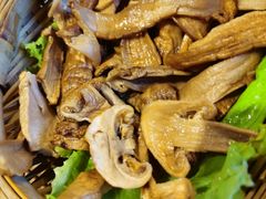 -阿婆情腊排骨火锅(金虹路店)