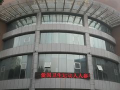 -昆明朗威酒店(昆明站火车站双桥夜市风情街店)