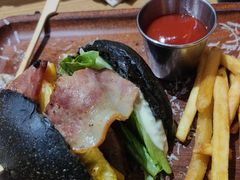 -HELLO 27 意面·沙拉·帕尼尼