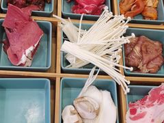 -烤路里·韩国品质自助烤肉(石路天虹4号店)