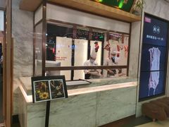 门面-左庭右院鲜牛肉火锅(浦江欢乐颂店)