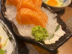 三文鱼刺身-满来寿喜烧(金虹桥店)