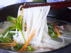 小锅米线-香巴拉云南餐厅(华莱坞店)