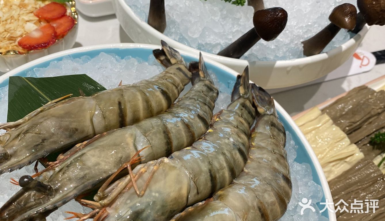佛山美食广州必吃椰子鸡火锅。很正宗