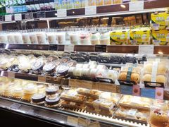 面包甜点陈列柜-多乐之日(和平伊势丹店)