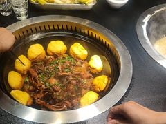 -锅老头海鲜铁锅炖
