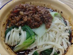 -张记奔吃小面