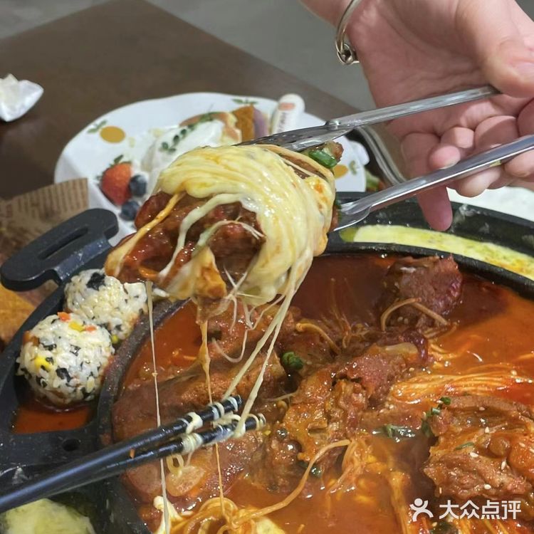 追韩剧不如吃韩式炸鸡 多少次来街上就为了这家韩国料理店