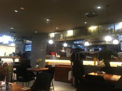 -POKEE VIA&Brunch·维娅(重庆来福士店)