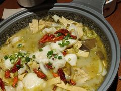 -渝是乎酸菜鱼(龙旗购物中心店)