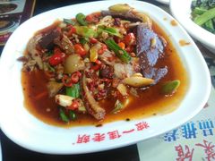 -独一佳老胡湘菜馆(矿山路店)