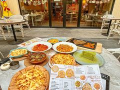 -必胜客(WOW中心城店)