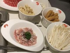 -海底捞火锅鲜切牛肉主题店(长寿路店)