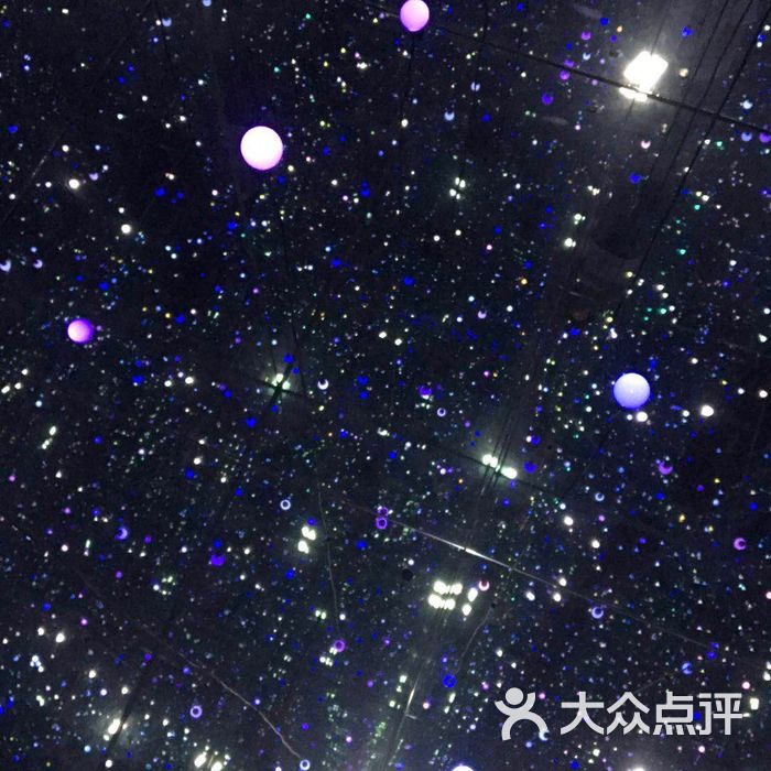 上海外滩星空错觉艺术馆