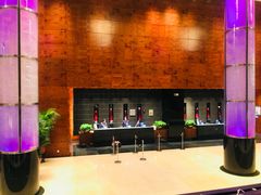 前台美女-北京千禧大酒店