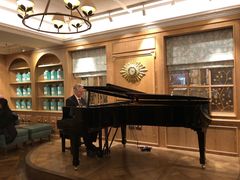 -The Diamond Jubilee Tea Salon at Fortnum & Mason