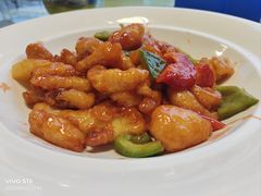 -雪湖煜辰鱼头老店(雪野湖店)