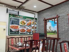 -湖南人家湘菜馆(镇江路店)