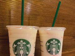 草莓酸奶星冰乐-星巴克(广州中华广场B1层店)