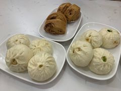-李与白包子铺(桐梓林店)