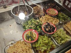 -矮子粉店1985·长沙米粉(湘春路店)